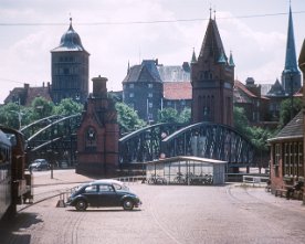 25555_luebeck_hafen Sonderfahrt um Lübeck auf Gütergleisen: Hubbrücke vor Burgtor und Jakobikirche