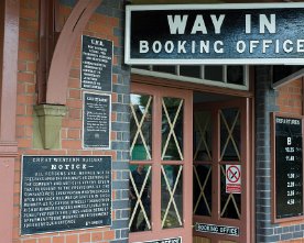 20130602-007 "Step Back to the 1940s" bei der Severn Valley Railway in Kidderminster